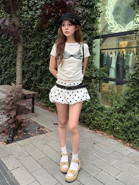 「RAY CASSIN（レイカズン）のドットバルーンミニスカパン（スカート、ホワイト系）」を使った、タカハシモエさん（レディース・162cm）の夏コーディネート