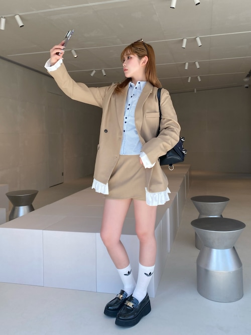 セットアップで着られる】フリルベルト付ジャケット（テーラード
