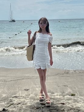 「アイテム（かごバッグ）」を使った、タカハシモエさん（レディース・162cm）の夏コーディネート