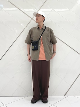 「FRUIT OF THE LOOM（フルーツオブザルーム）のアイテム」を使った、山﨑 亮太さん（メンズ・172cm）の夏コーディネート