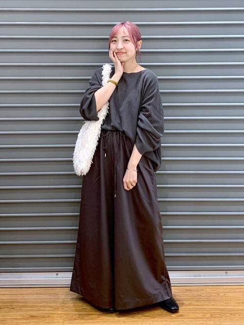 個々で売ります セール】レザーライクワイドパンツ 133645（その他パンツ