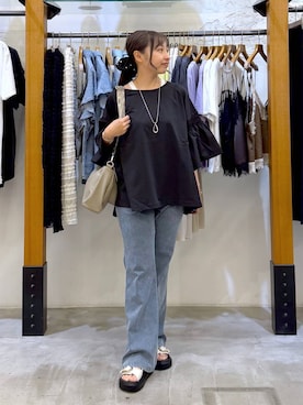 「LEPSIM（レプシィム）の異素材フリルBIGT　242843（Tシャツ/カットソー、ブラック系）」を使った、daharalepsimさん（レディース・151cm）の夏コーディネート
