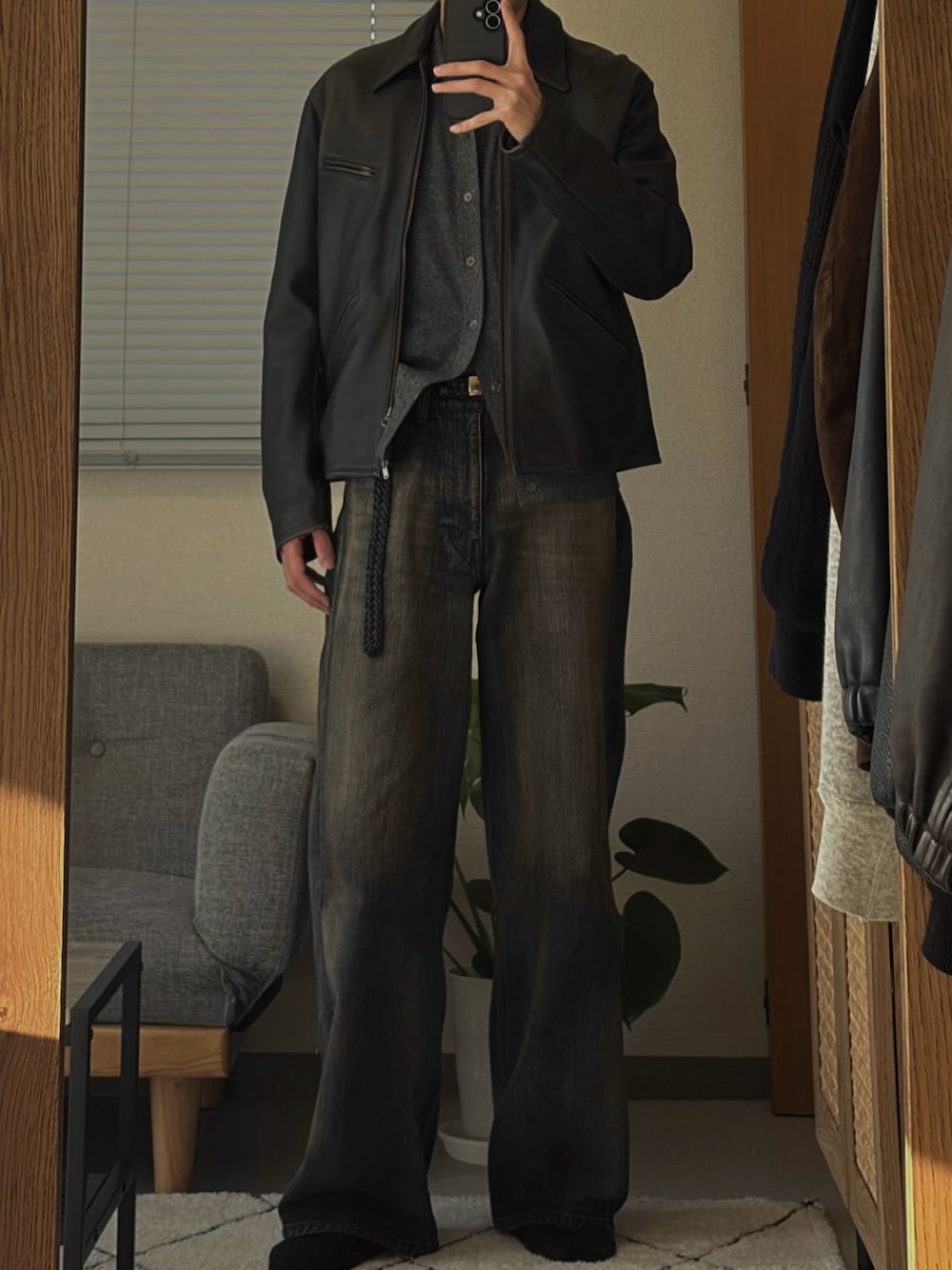 リドム　Straight Heritage Denim Pants　ブラック　黒 Straight Heritage Denim Pantsを使った人気ファッション