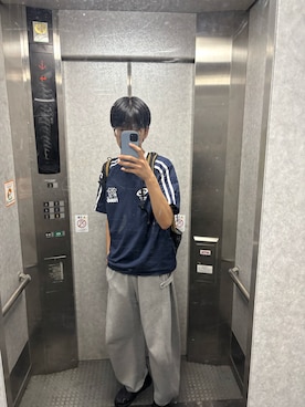 「アイテム（スウェットパンツ）」を使った、keikun✓⃝さん（メンズ・182cm）の秋コーディネート