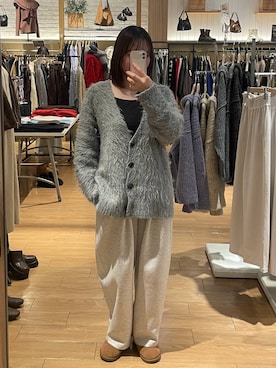 「LOWRYS FARM（ローリーズファーム）のシャギーロングＶカーディガン　595935（カーディガン/ボレロ）」を使った、kumadayoooさん（レディース・158cm）の秋コーディネート