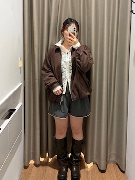 「LOWRYS FARM（ローリーズファーム）のレースＺＩＰフードＬＳ　 1063346（Tシャツ/カットソー、ホワイト系）」を使った、kumadayoooさん（レディース）の秋コーディネート
