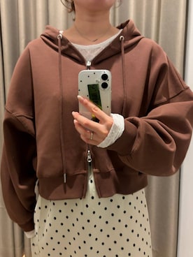 「LOWRYS FARM（ローリーズファーム）のクシュクシュレースプルオーバーＬＳ 1052797（Tシャツ/カットソー、ホワイト系）」を使った、kumadayoooさん（レディース）の秋コーディネート