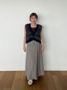 「ニットベスト」｜「アイテム（スカート、グレー系）」を使った、PUBLIC TOKYO STAFFさん（レディース・155cm）の春コーディネート
