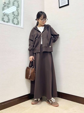 「アイテム（サングラス）」を使った、MIYAZAKIさん（レディース・158cm）の秋コーディネート