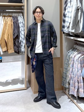 「アイテム（ストール/ショール）」を使った、yasu（GLOBALWORK）さん（メンズ・175cm）の秋コーディネート