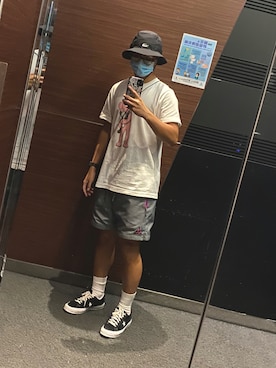 「CASETiFY（ケースティファイ）のアイテム（PC・スマホグッズ/家電）」を使った、wh_long20さん（メンズ・174cm）の秋コーディネート