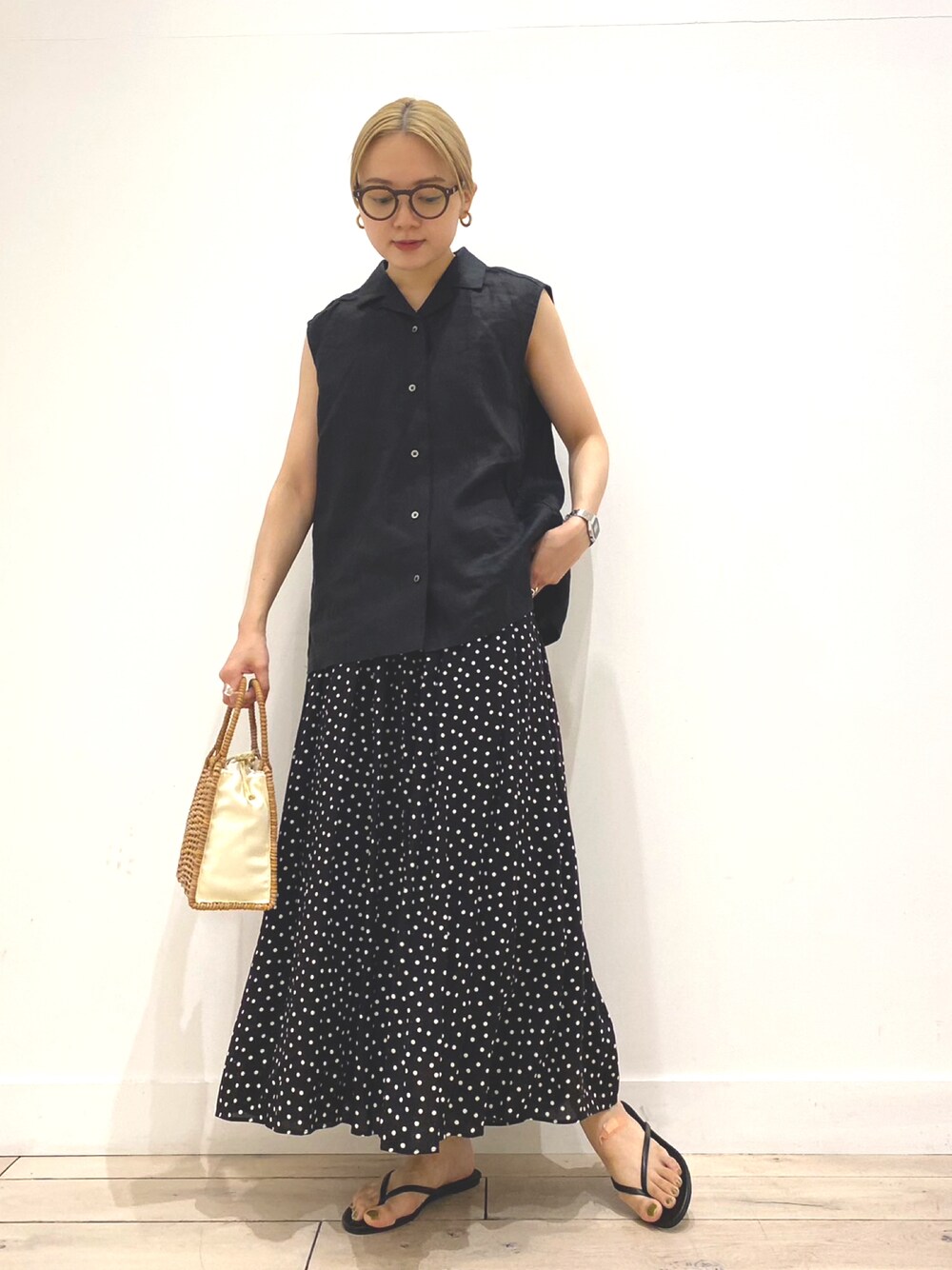 ドットギャザースカートを使った人気ファッションコーディネート - WEAR