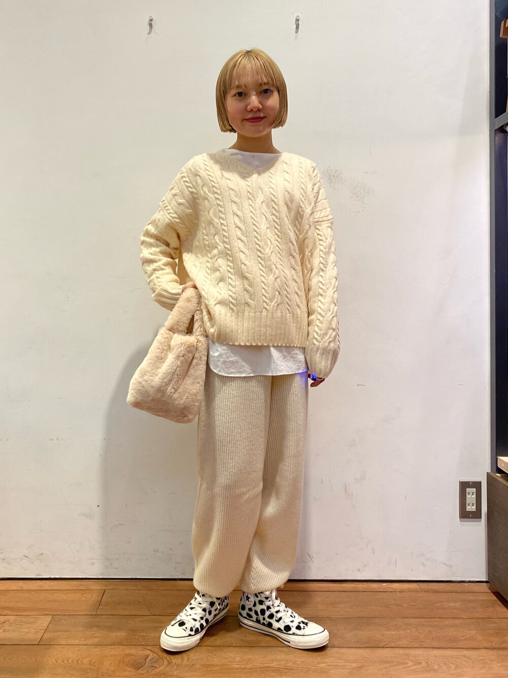 ウールワッフルニットパンツを使った人気ファッション