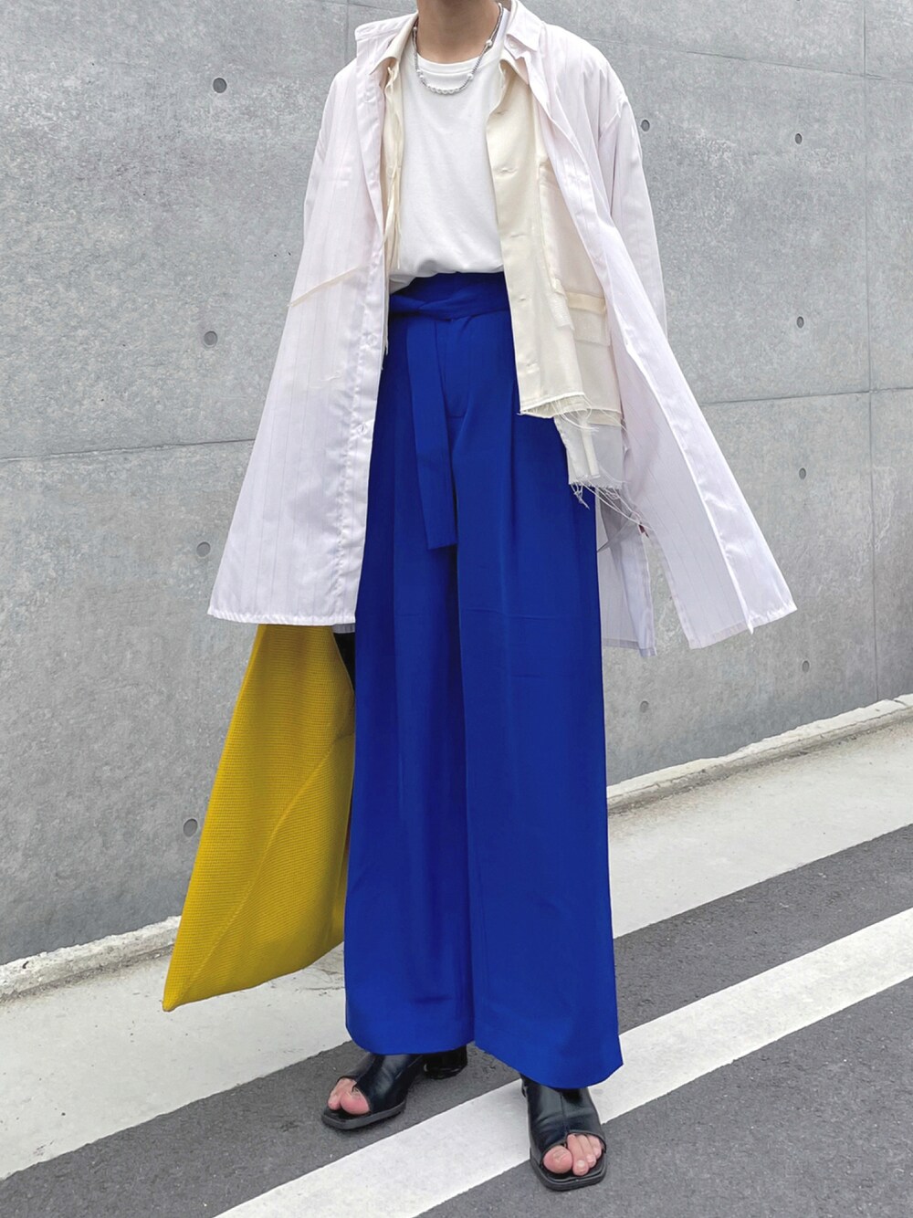 「midorikawa、chuclla、MM6、UNITED TOKYO」｜「Midorikawaのアイテム（ミリタリージャケット、ホワイト系）」を使った、ryunosukeさん（メンズ・170cm）の夏コーディネートの1枚目の写真