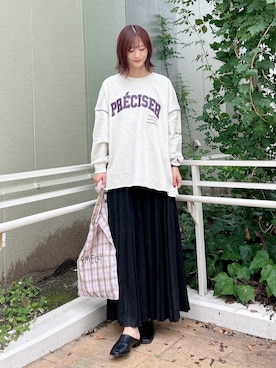 「アイテム（スリッポン）」を使った、ERIKAさん（骨格ナチュラル・レディース・161cm）の秋コーディネート