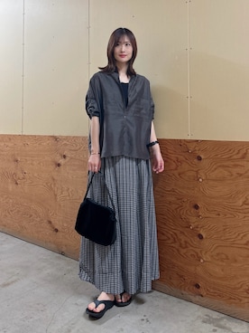 「ITEMS URBANRESEARCH（アイテムズ アーバンリサーチ）のサッカーチェックフレアスカート（スカート、ブラック系）」を使った、ERIKAさん（レディース・161cm）の夏コーディネート