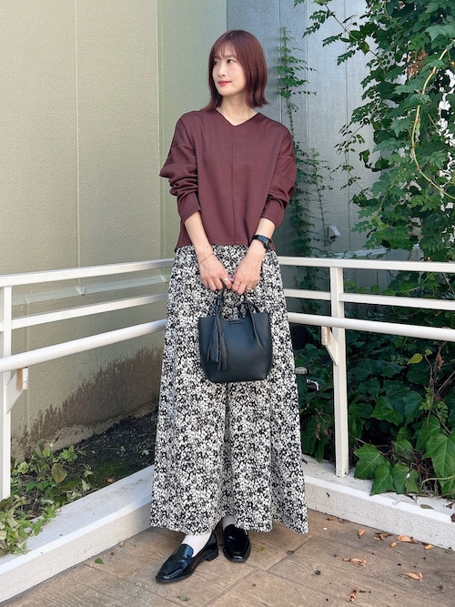 セール】ポンチVネックカットソー（Tシャツ/カットソー）｜ITEMS