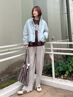 「beej（ビージ）のアイテム」を使った、ERIKAさん（レディース・161cm）の秋コーディネート