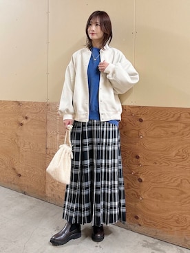 「スカートコーデ」｜「アイテム（スタジャン）」を使った、ERIKAさん（レディース・161cm）の冬コーディネート