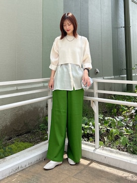「ITEMS URBANRESEARCH（アイテムズ アーバンリサーチ）の『Sサイズあり』リネンレーヨンワイドパンツ（その他パンツ、グリーン系）」を使った、ERIKAさん（レディース・161cm）の春コーディネート