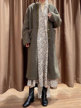「カーキアウター」｜「アイテム（その他アウター）」を使った、ERIKAさん（レディース・161cm）の冬コーディネート