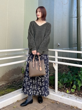 「アイテム（パンプス）」を使った、ERIKAさん（レディース・161cm）の秋コーディネート