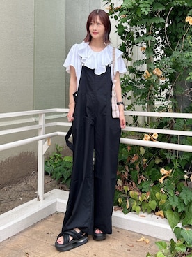 「フリルトップス」｜「アイテム（サロペット/オーバーオール）」を使った、ERIKAさん（レディース・161cm）の夏コーディネート