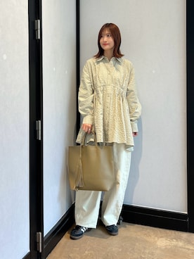 「RODE SKO（ロデスコ）のアイテム」を使った、ERIKAさん（レディース・161cm）の春コーディネート