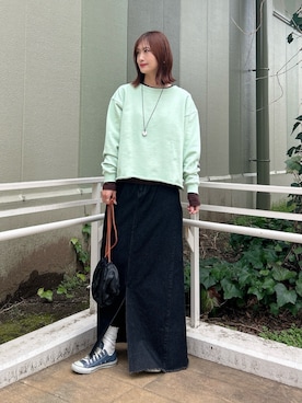 「ITEMS URBANRESEARCH（アイテムズ アーバンリサーチ）のワンポイント刺シュウロンTシャツ（Tシャツ/カットソー、ブラウン系）」を使った、ERIKAさん（レディース・161cm）の春コーディネート