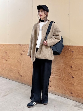 「アイテム（ノーカラーコート、ブラウン系）」を使った、ERIKAさん（レディース・161cm）の冬コーディネート