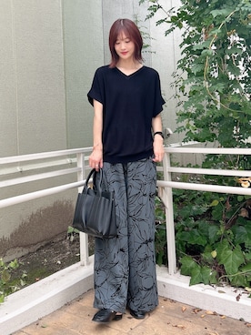 「アイテム（ブレスレット）」を使った、ERIKAさん（レディース・161cm）の秋コーディネート
