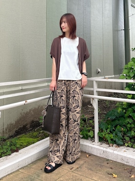 「ITEMS URBANRESEARCH（アイテムズ アーバンリサーチ）のニットZIPブルゾン（ブルゾン、ブラウン系）」を使った、ERIKAさん（レディース・161cm）の夏コーディネート