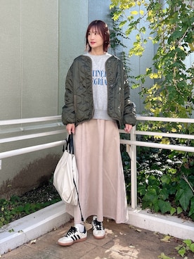 「アイテム（トートバッグ）」を使った、ERIKAさん（レディース・161cm）の秋コーディネート