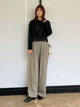 「ITEMS URBANRESEARCH（アイテムズ アーバンリサーチ）のレースクロップドシャツ（シャツ/ブラウス、ブラック系）」を使った、ERIKAさん（レディース・161cm）の春コーディネート