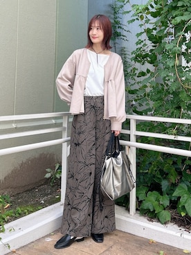「アイテム（ネックレス）」を使った、ERIKAさん（レディース・161cm）の秋コーディネート