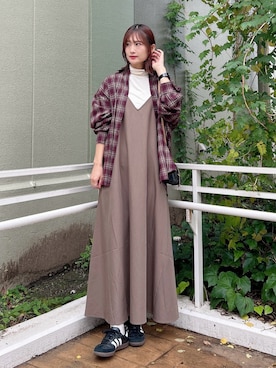 「ITEMS URBANRESEARCH（アイテムズ アーバンリサーチ）のアイテム（シャツ/ブラウス）」を使った、ERIKAさん（レディース・161cm）の秋コーディネート