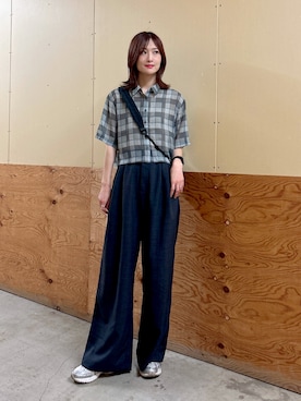 「SENSE OF PLACE by URBAN RESEARCH（センスオブプレイスバイアーバンリサーチ）のシアーチェックシャツ(5分袖)（シャツ/ブラウス、グレー系）」を使った、ERIKAさん（レディース・161cm）の夏コーディネート