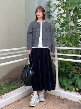 「アイテム（デニムジャケット）」を使った、ERIKAさん（レディース・161cm）の秋コーディネート