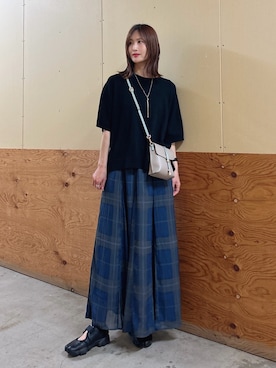 「ITEMS URBANRESEARCH（アイテムズ アーバンリサーチ）のアイテム（ニット/セーター）」を使った、ERIKAさん（レディース・161cm）の春コーディネート