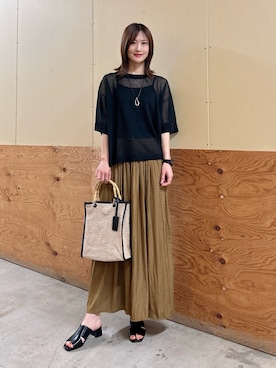 「ITEMS URBANRESEARCH（アイテムズ アーバンリサーチ）のアイテム（ニット/セーター）」を使った、ERIKAさん（レディース・161cm）の春コーディネート