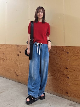 「ITEMS URBANRESEARCH（アイテムズ アーバンリサーチ）のペーパータッチハンソデニット（ニット/セーター、レッド系）」を使った、ERIKAさん（レディース・161cm）の夏コーディネート