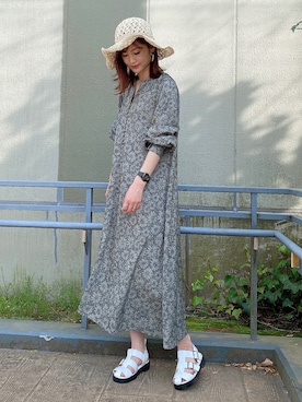 「ペーパーハット」｜「アイテム（その他）」を使った、ERIKAさん（レディース・161cm）の春コーディネート