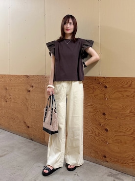 「RODE SKO（ロデスコ）の『雑材』メッシュ2WAYバッグ（ショルダーバッグ、ブラック系）」を使った、ERIKAさん（レディース・161cm）の夏コーディネート
