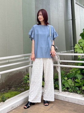 「ITEMS URBANRESEARCH（アイテムズ アーバンリサーチ）のストレッチレースイージーパンツ（その他パンツ、ホワイト系）」を使った、ERIKAさん（レディース・161cm）の春コーディネート