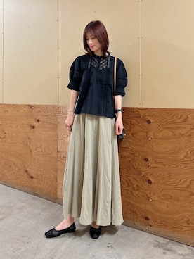 「KBF（ケイビーエフ）のMIXレースディティールブラウス（シャツ/ブラウス、ブラック系）」を使った、ERIKAさん（レディース・161cm）の夏コーディネート