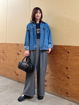 「ITEMS URBANRESEARCH（アイテムズ アーバンリサーチ）のオーバーサイズジャケット（カバーオール、ブルー系）」を使った、ERIKAさん（レディース・161cm）の秋コーディネート