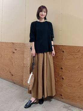 「アイテム（サンダル）」を使った、ERIKAさん（レディース・161cm）の秋コーディネート