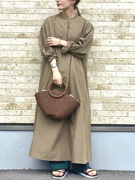 シャツワンピース グリーン カーキ 緑色系 コーディネート Zozotown