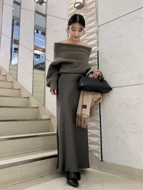 最終お値下げ♡anuans ラクーンフォックスオフショルニットプルオーバー ラクーンフォックスオフショルニットプルオーバー（ニット/セーター