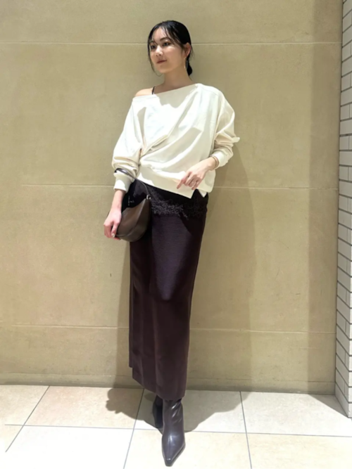 ストラクチャーオフショルダースウェット